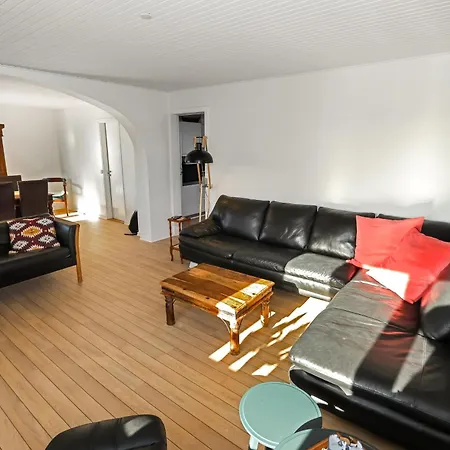 Dejlig Helarshus I 2 Etager I Med Klitudsigt Sj62